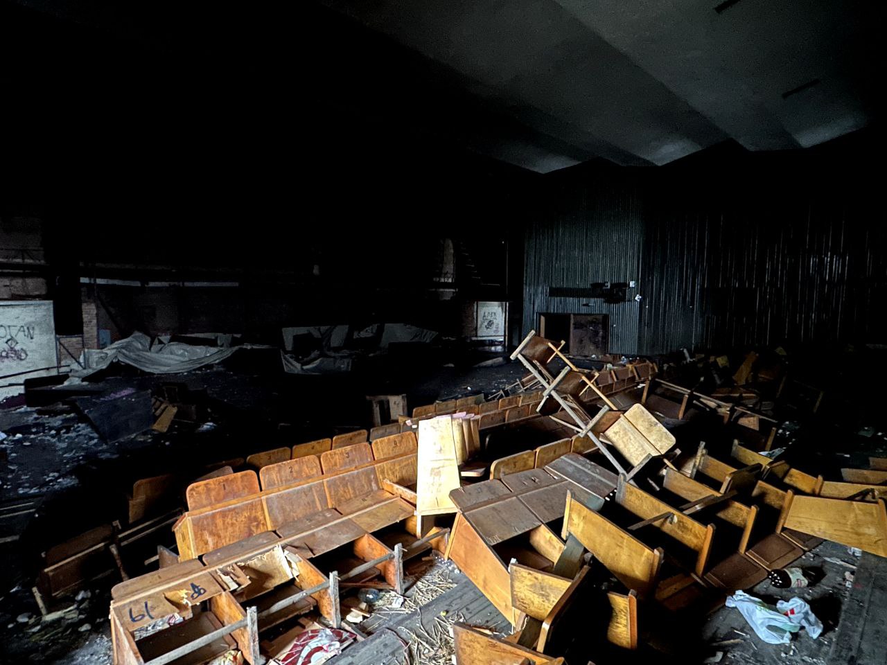 Новини Вінниці - фото з Притон у центрі Вінниці: хто відповідальний за трагедії в колишньому кінотеатрі «росія»?