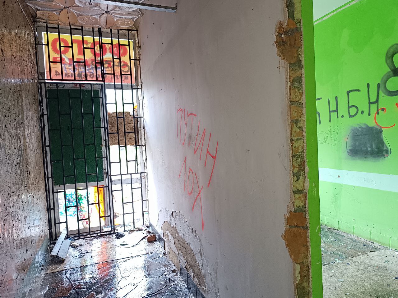 Новини Вінниці - фото з Притон у центрі Вінниці: хто відповідальний за трагедії в колишньому кінотеатрі «росія»?