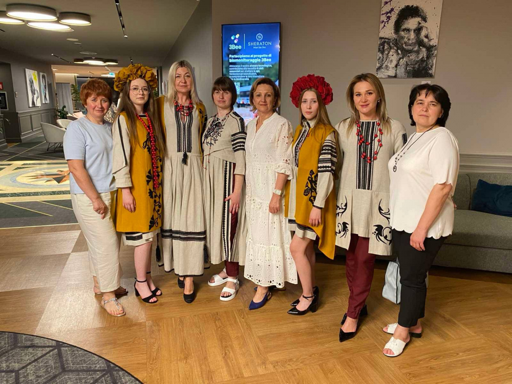 Новини Тернополя - фото з На модному показі в Італії представили колекцію одягу, які створили учні-дизайнери з Тернополя