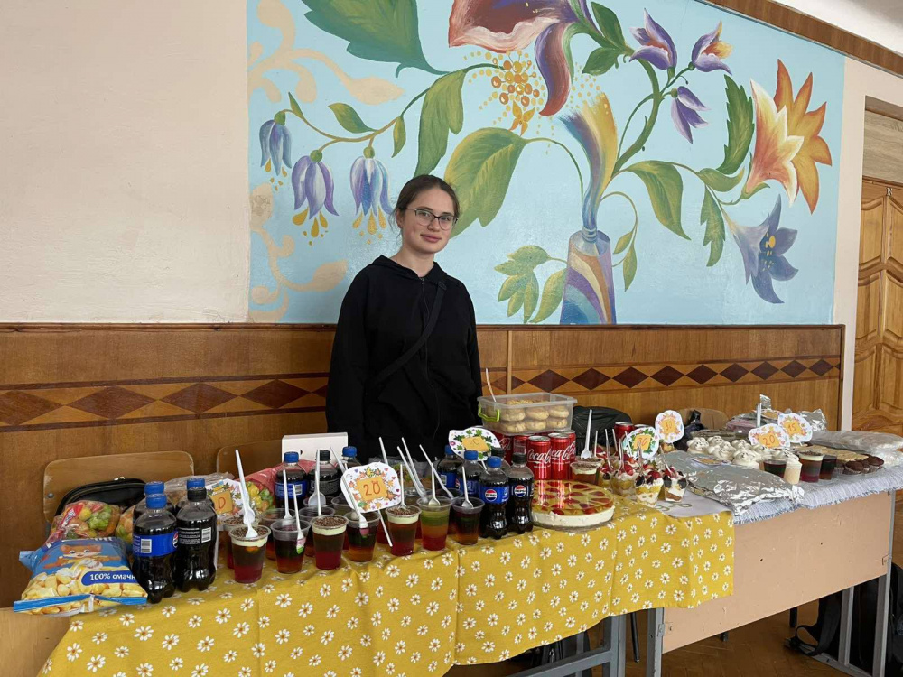 Новини Тернополя - фото з Учні школи №10 зібрали 115 тис. грн на техніку для захисників