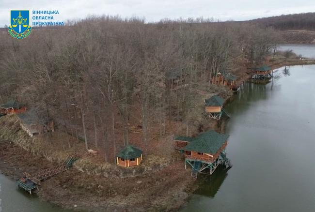 Новини Вінниці - фото з Як на Вінниччині ліс під Іллінцями перетворили на базу відпочинку: рішення суду