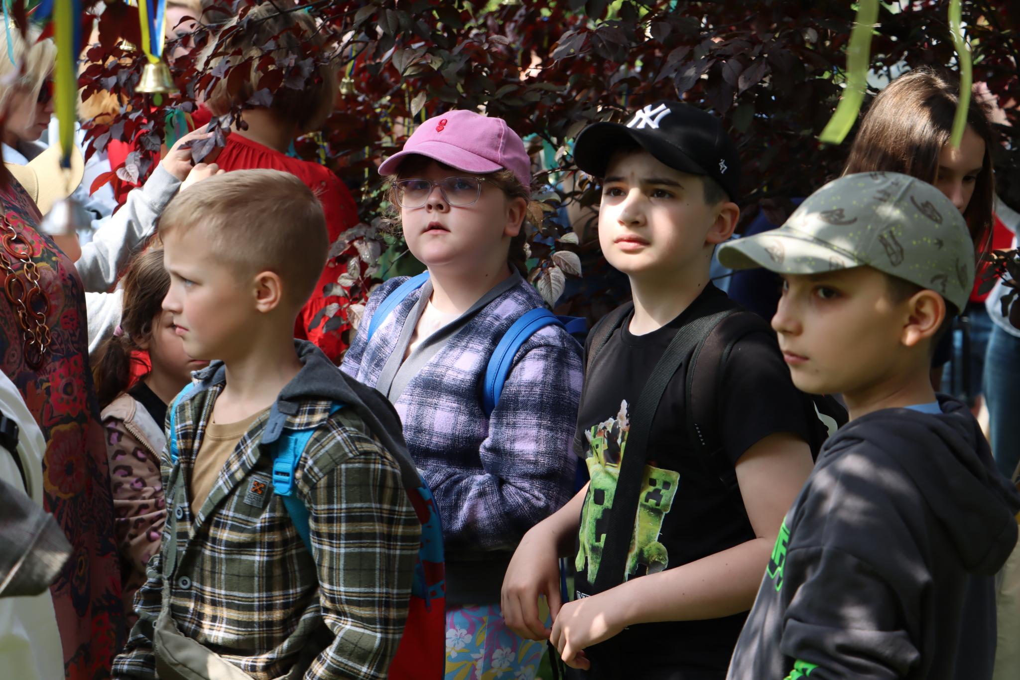 Новини Тернополя - фото з Їхні голоси — у дзвіночках: тернополяни вшанували дітей, яких забрала війна