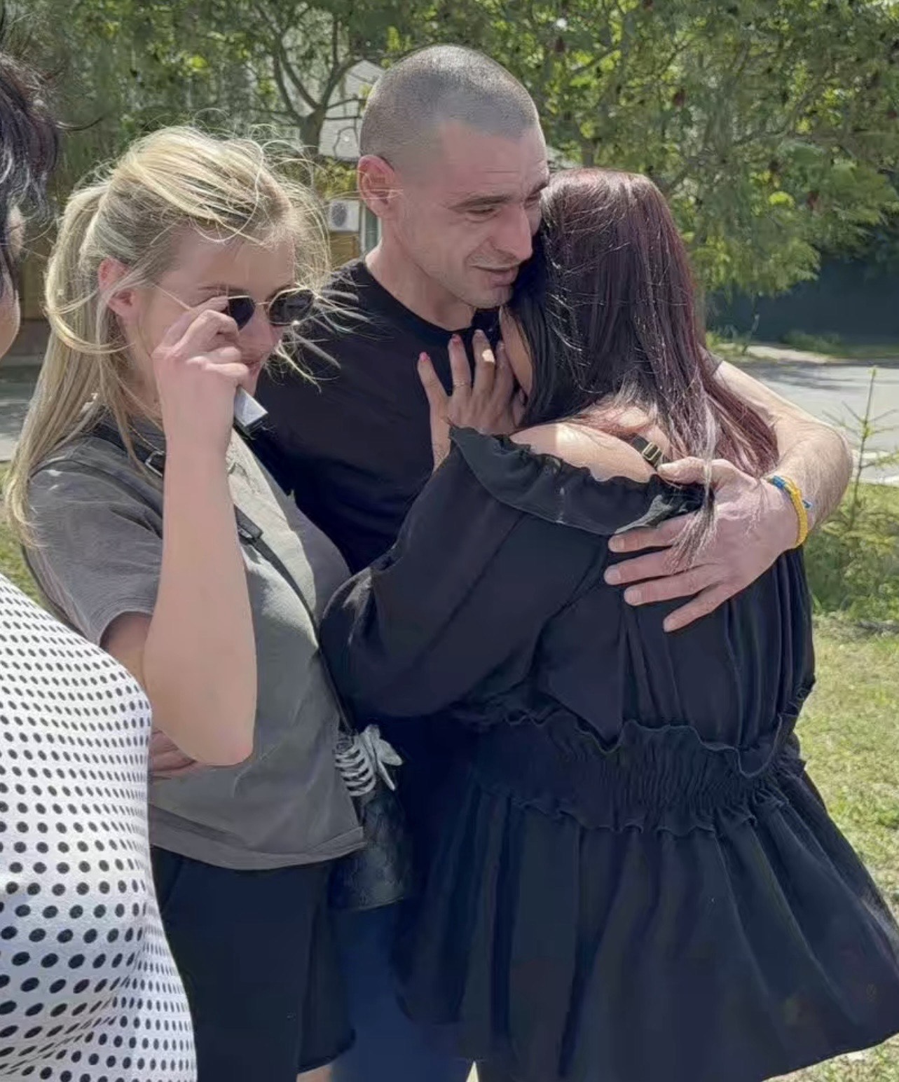 Новини Вінниці - фото з «Вийшов хлопчик з лицем старого діда»: дружина звільненого Ніколайчука розповіла про жахи полону