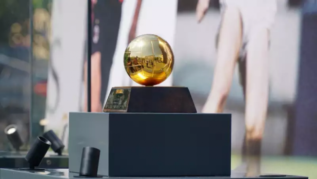 Новини Вінниці - фото з У Вінниці вперше покажуть всі три «Золоті м’ячі» українських футбольних легенд