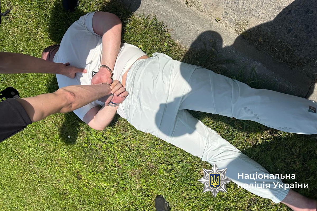 Новини Тернополя - фото з Майже 18 тисяч доларів вимагав за документи про відстрочку від мобілізації — підозрюють тернополянина