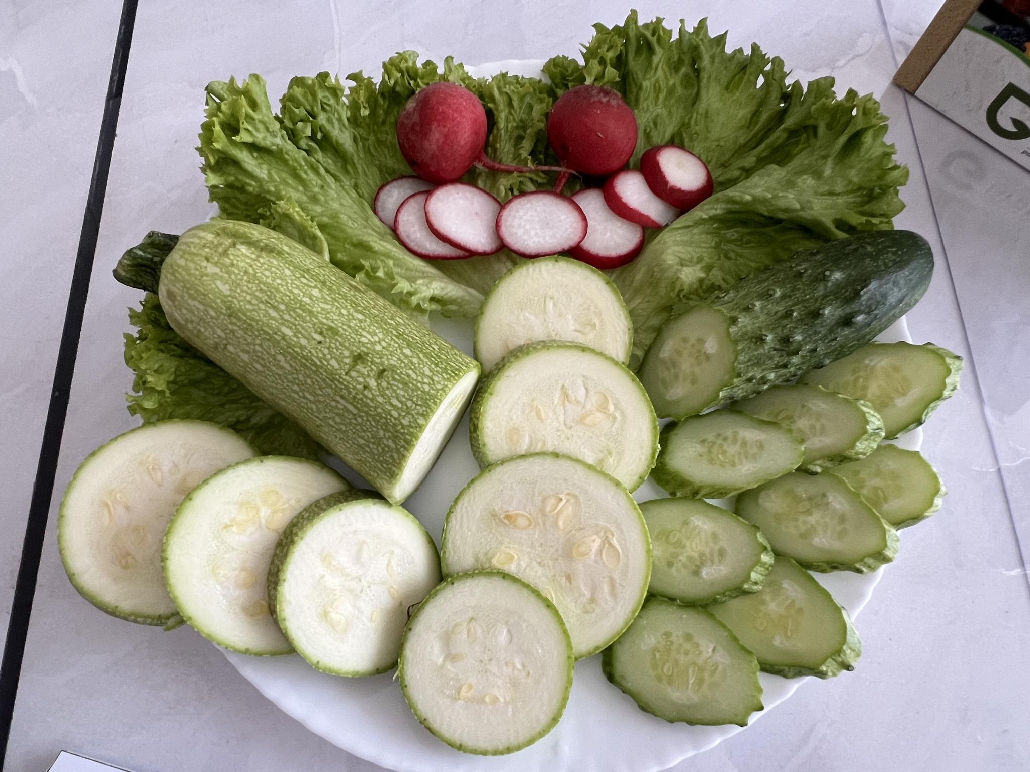 Новини Вінниці - фото з Вінницькі кабачки, огірки, редис: товарознавці перевірили ранні овочі на вміст нітратів