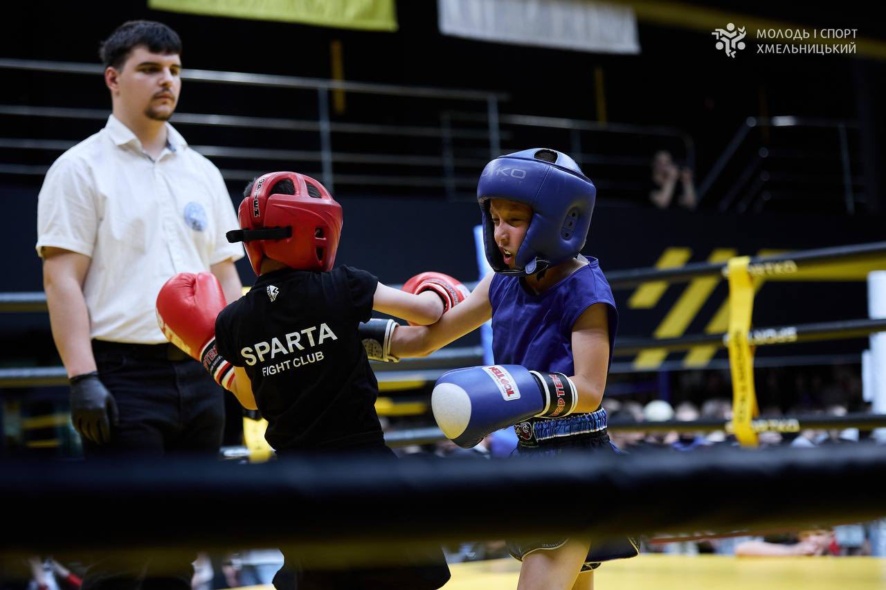 Новини Хмельницького - фото з У Хмельницькому пройшов чемпіонат з кікбоксингу на честь воїна Назара Макаренка