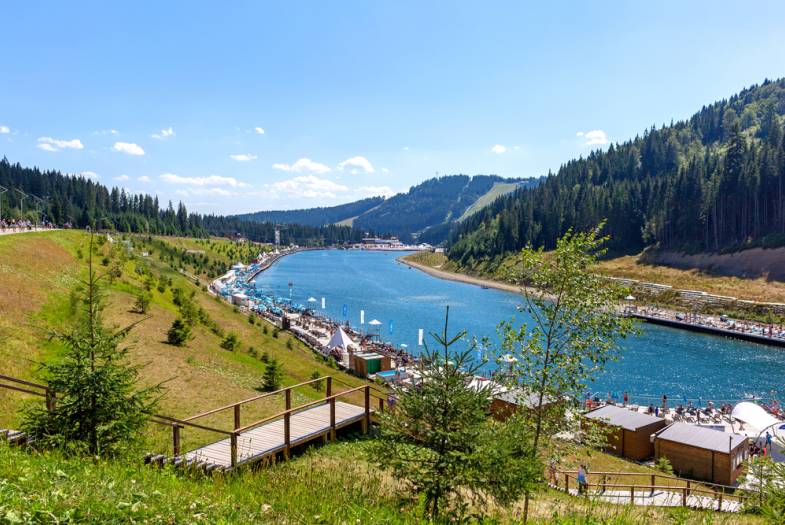 Новини Вінниці - фото з І гори і море: які ціни на літній туристичний сезон в Україні