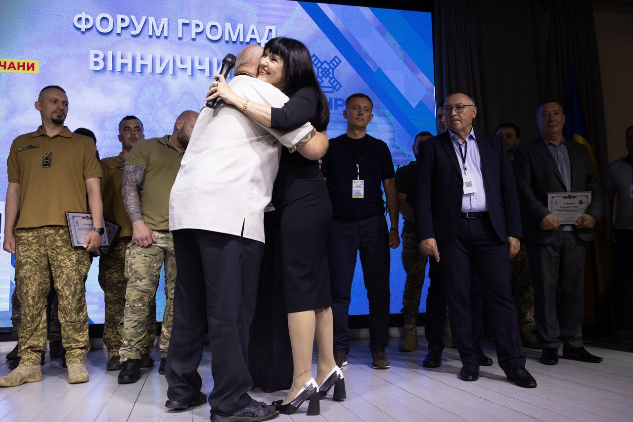 Новини Вінниці - фото з На Форумі громад Вінниччини. Передали військовим авто, дрони та іншого обладнання на понад 4 млн грн (Прес-служба ГО «Ми – Вінничани»)