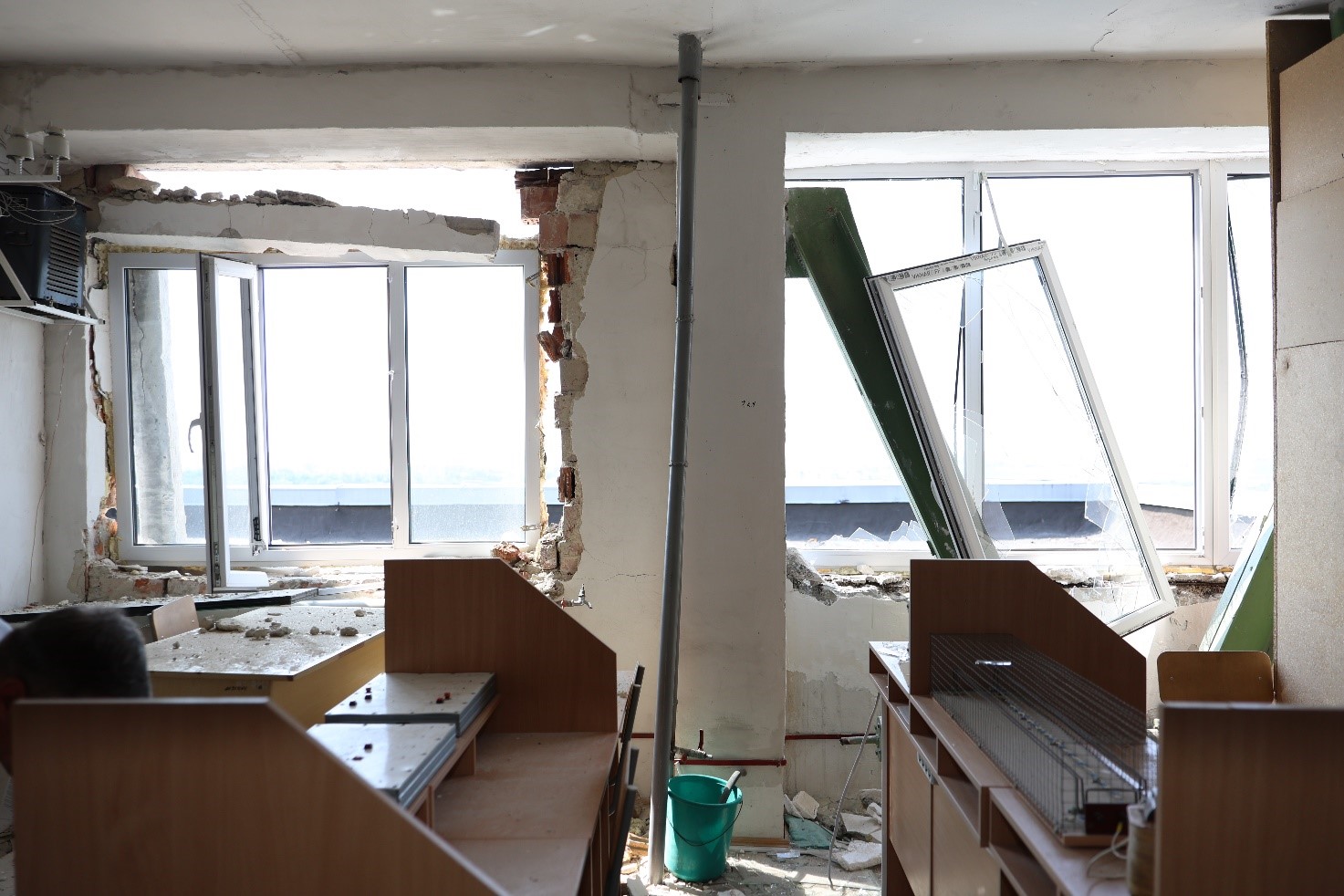 Новини Тернополя - фото з На 95% знищені аудиторії: технічний університет у Тернополі показав наслідки атаки та відкрив збір