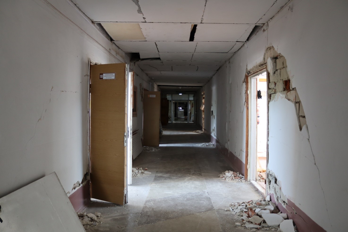 Новини Тернополя - фото з На 95% знищені аудиторії: технічний університет у Тернополі показав наслідки атаки та відкрив збір