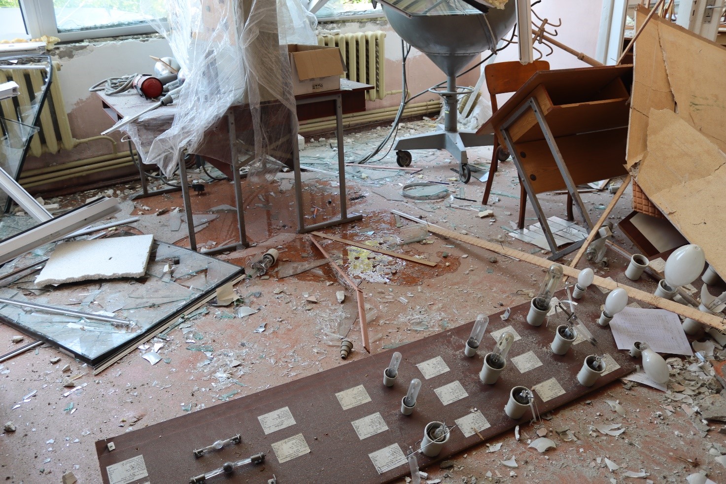 Новини Тернополя - фото з На 95% знищені аудиторії: технічний університет у Тернополі показав наслідки атаки та відкрив збір