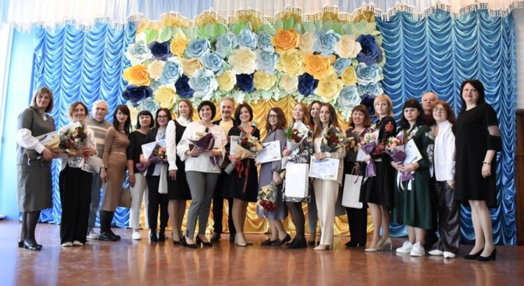 Новини Вінниці - фото з «Йшла не за визнанням, а за розвитком»: Тетяна Мендусь з Гайсина перемогла у конкурсі «Учитель року»