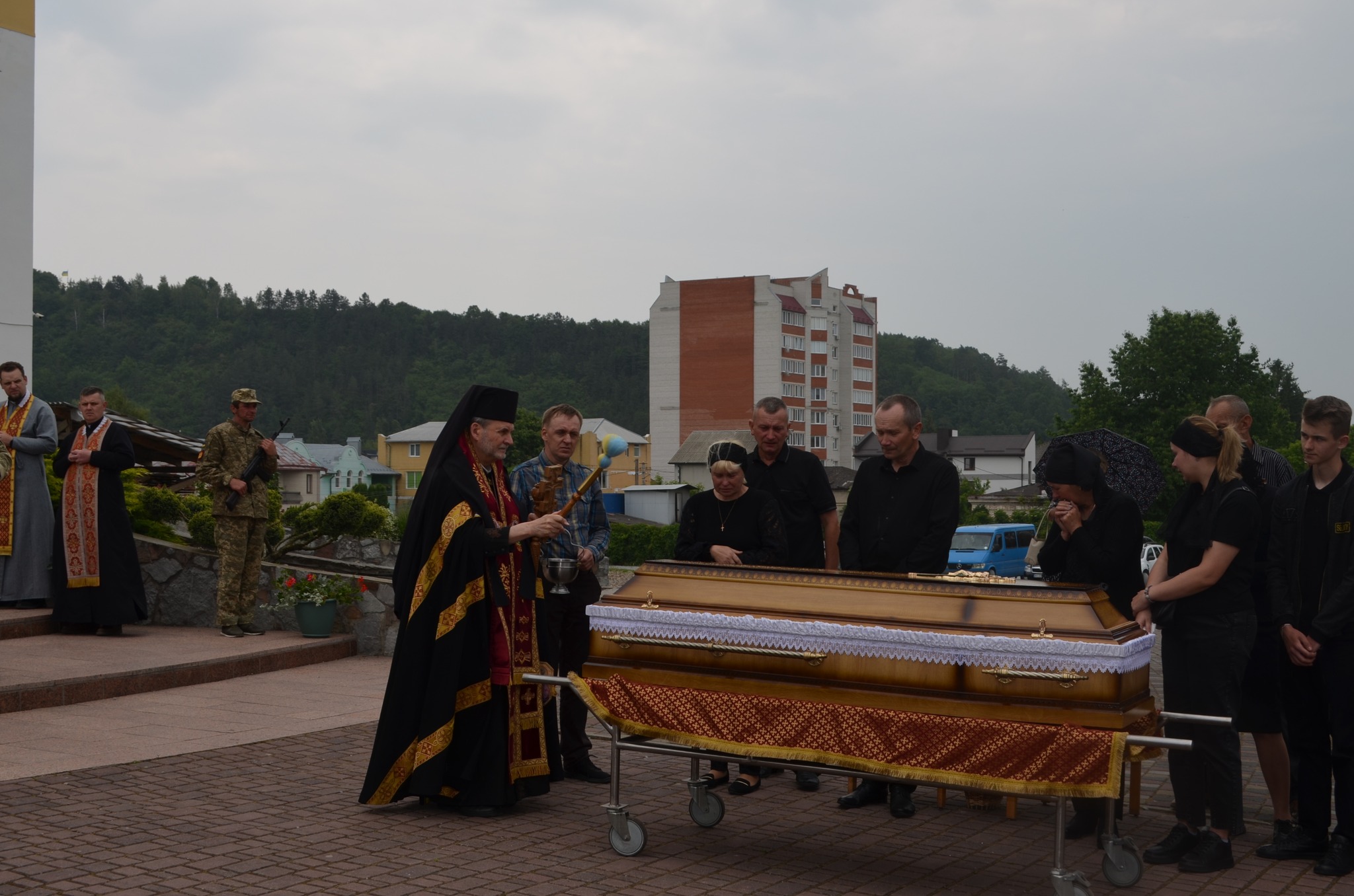 Новини Тернополя - фото з Загинув Герой з Тернополя Андрій Корендій, на Чортківщині прощаються з Героєм Мирославом Батицьким