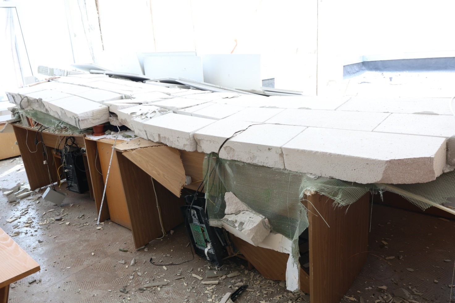 Новини Тернополя - фото з На 95% знищені аудиторії: технічний університет у Тернополі показав наслідки атаки та відкрив збір