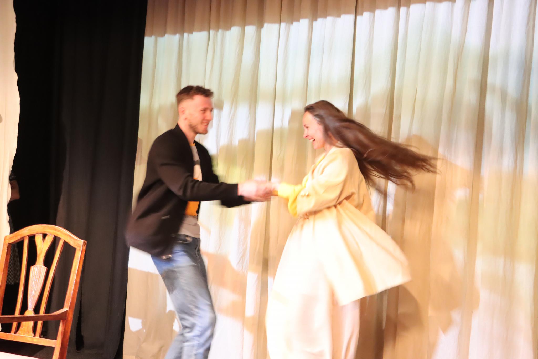 Новини Тернополя - фото з У Тернополі готуються до прем’єри вистави «Крути. Реінкарнація»: про що вона?