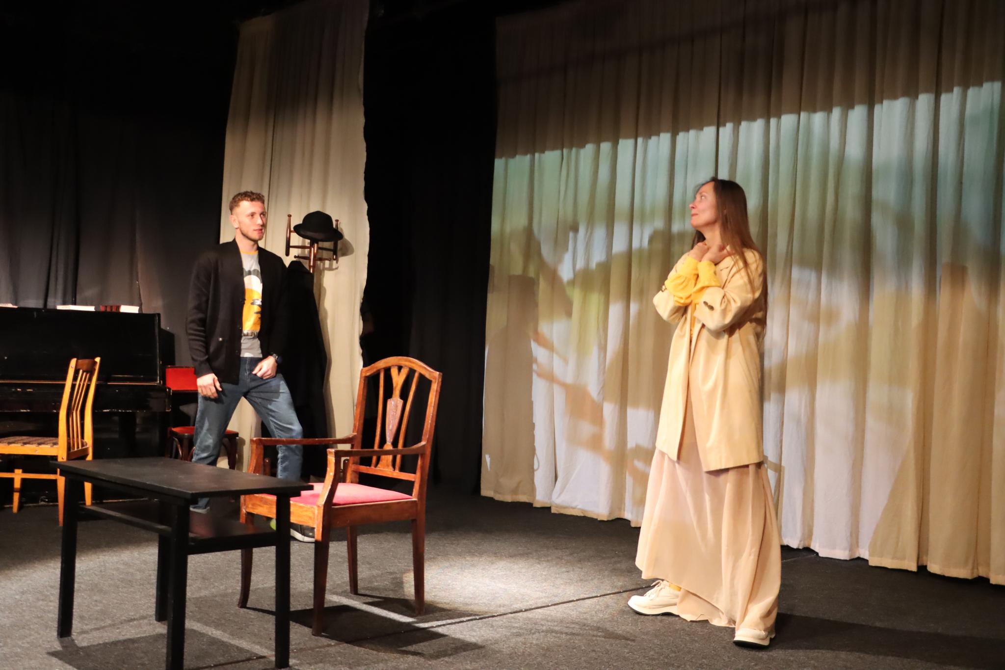 Новини Тернополя - фото з У Тернополі готуються до прем’єри вистави «Крути. Реінкарнація»: про що вона?