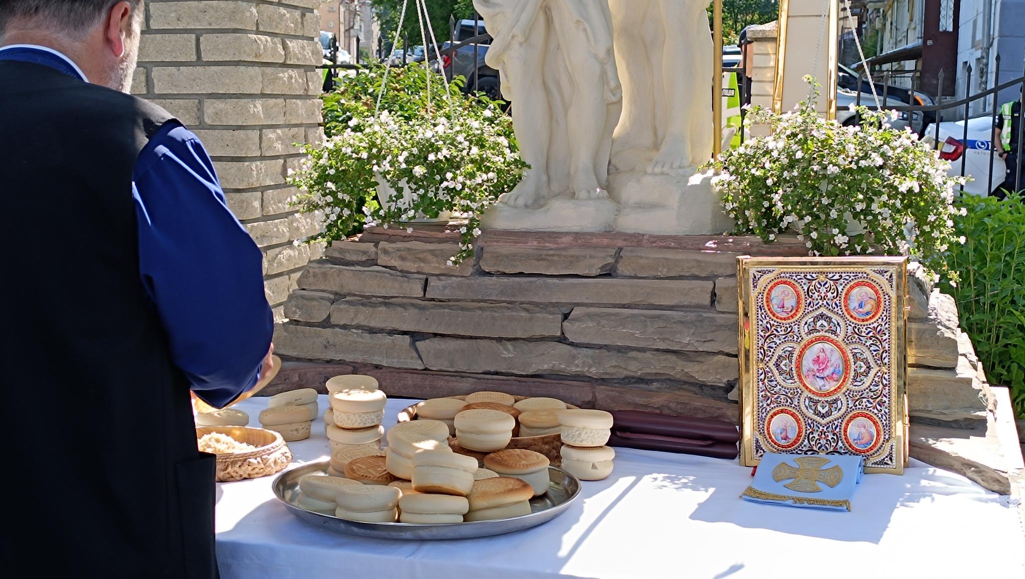 Новини Тернополя - фото з Митрополит Епіфаній очолив святкову літургію у найдавнішому храмі Тернополя
