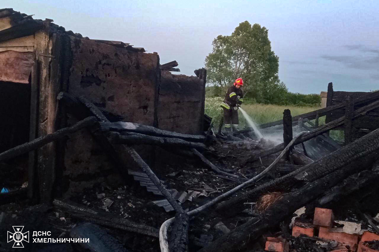 Новини Хмельницького - фото з Від будинків до авто: за добу на Хмельниччині було 6 пожеж