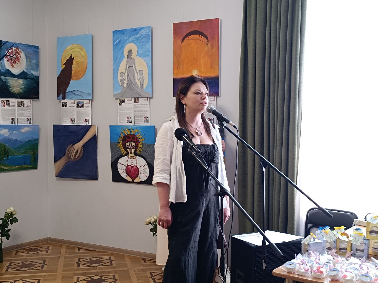 Новини Вінниці - фото з «На жаль, цей проєкт не завершений»: у Вінниці відкрили виставку картин рідних полеглих захисників