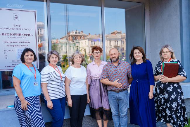 Новини Вінниці - фото з У Вінниці створили третю патронатну сім’ю: трирічна дівчинка отримала новий дім