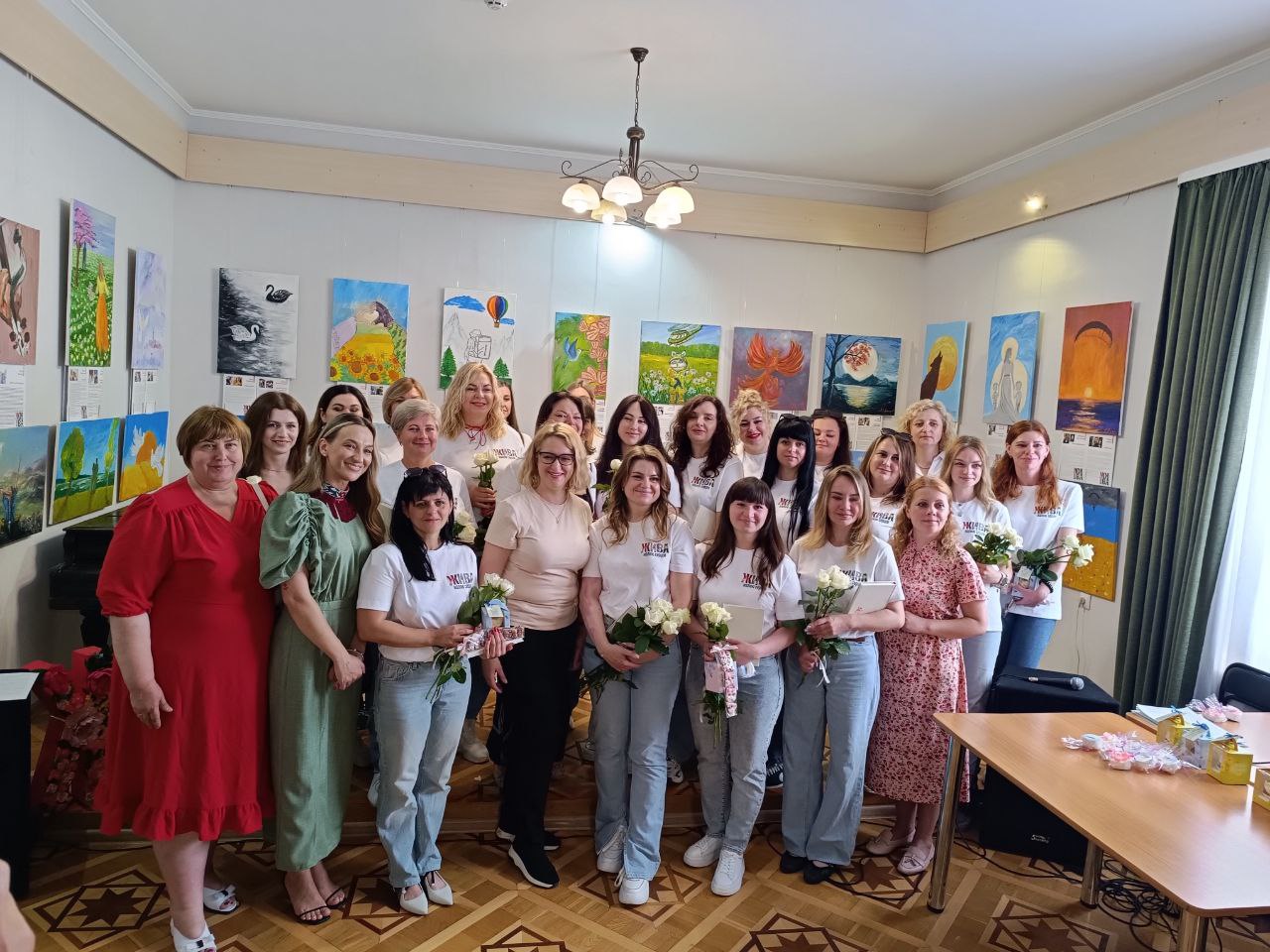 Новини Вінниці - фото з «На жаль, цей проєкт не завершений»: у Вінниці відкрили виставку картин рідних полеглих захисників