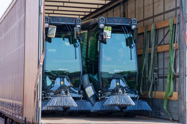 Новини Вінниці - фото з Вінниця отримала сучасну техніку для прибирання вулиць