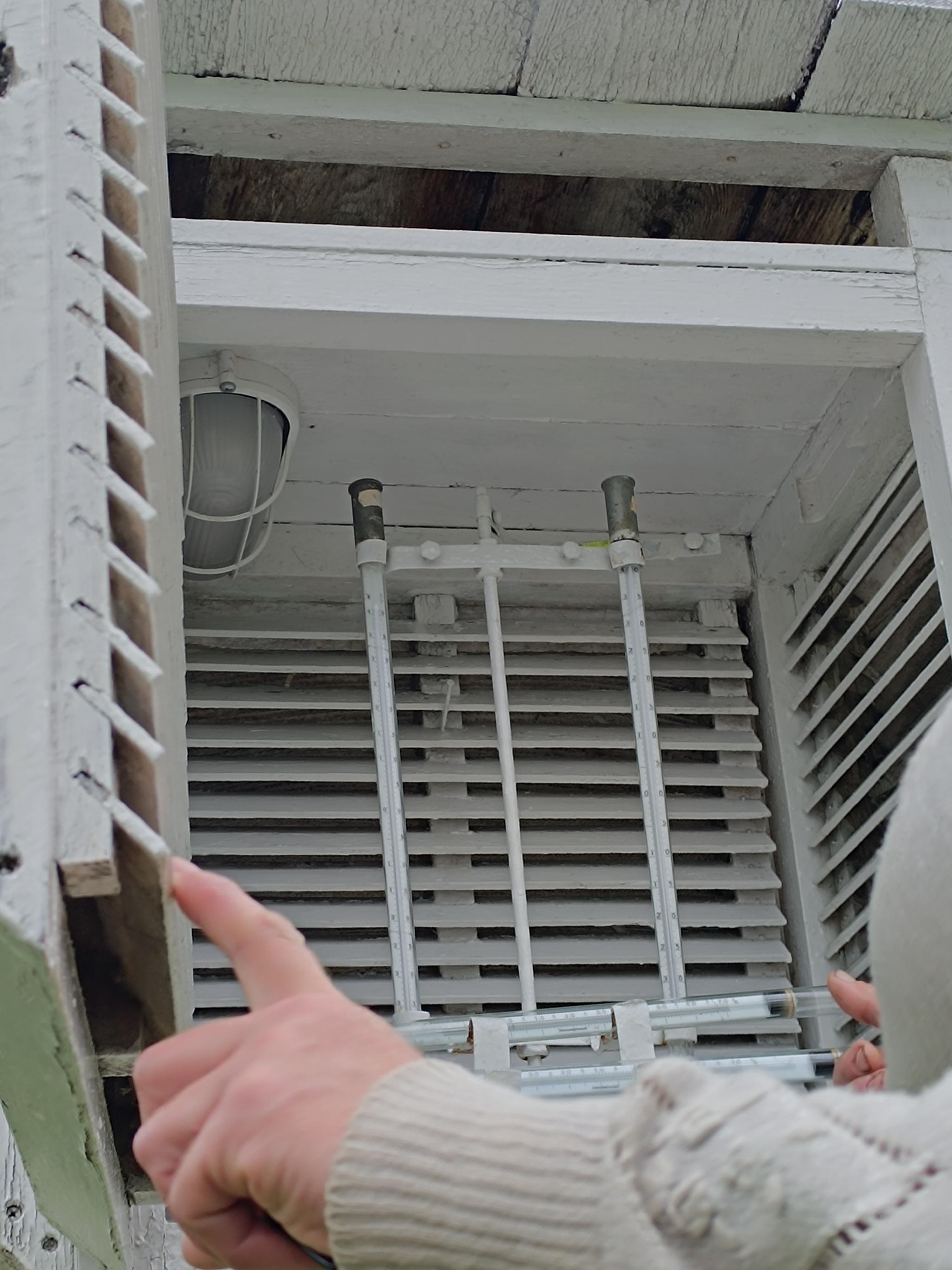 Новини Козятина - фото з Як слідкують за погодою у Білопіллі — репортаж із місцевої метеостанції