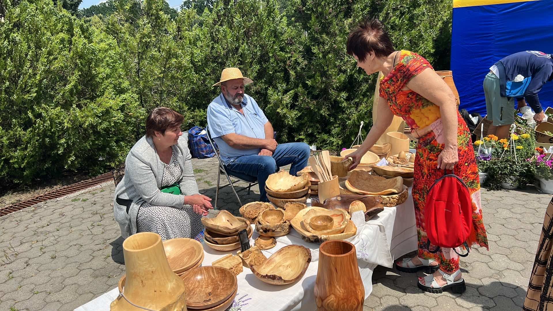 Новини Вінниці - фото з Крафтова продукція у центрі Вінниці: біля «Книжки» до Дня фермера працював ярмарок