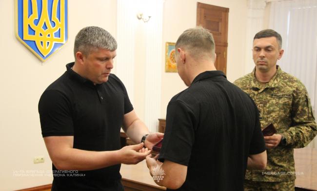 Новини Вінниці - фото з Ордени «За мужність» ІІІ ступеня отримали родини загиблих Героїв «Червоної Калини»