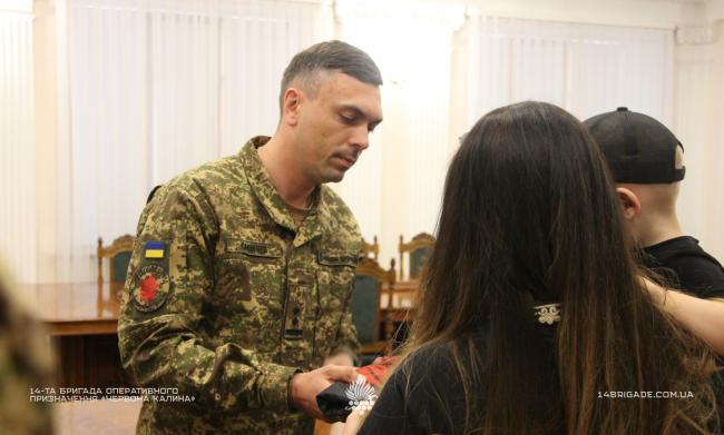 Новини Вінниці - фото з Ордени «За мужність» ІІІ ступеня отримали родини загиблих Героїв «Червоної Калини»