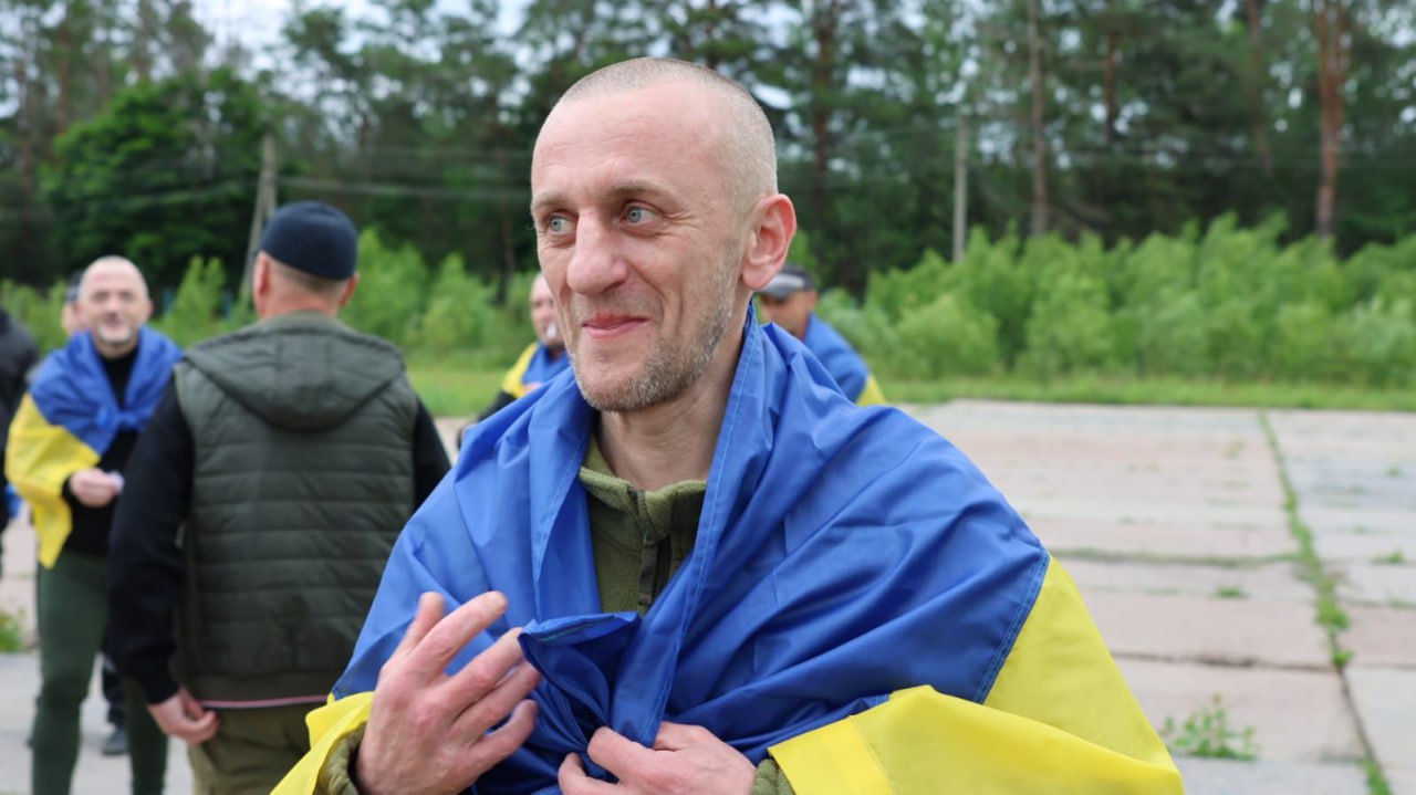 Новини Тернополя - фото з Наші вдома: другий день поспіль з полону повертають українських Героїв