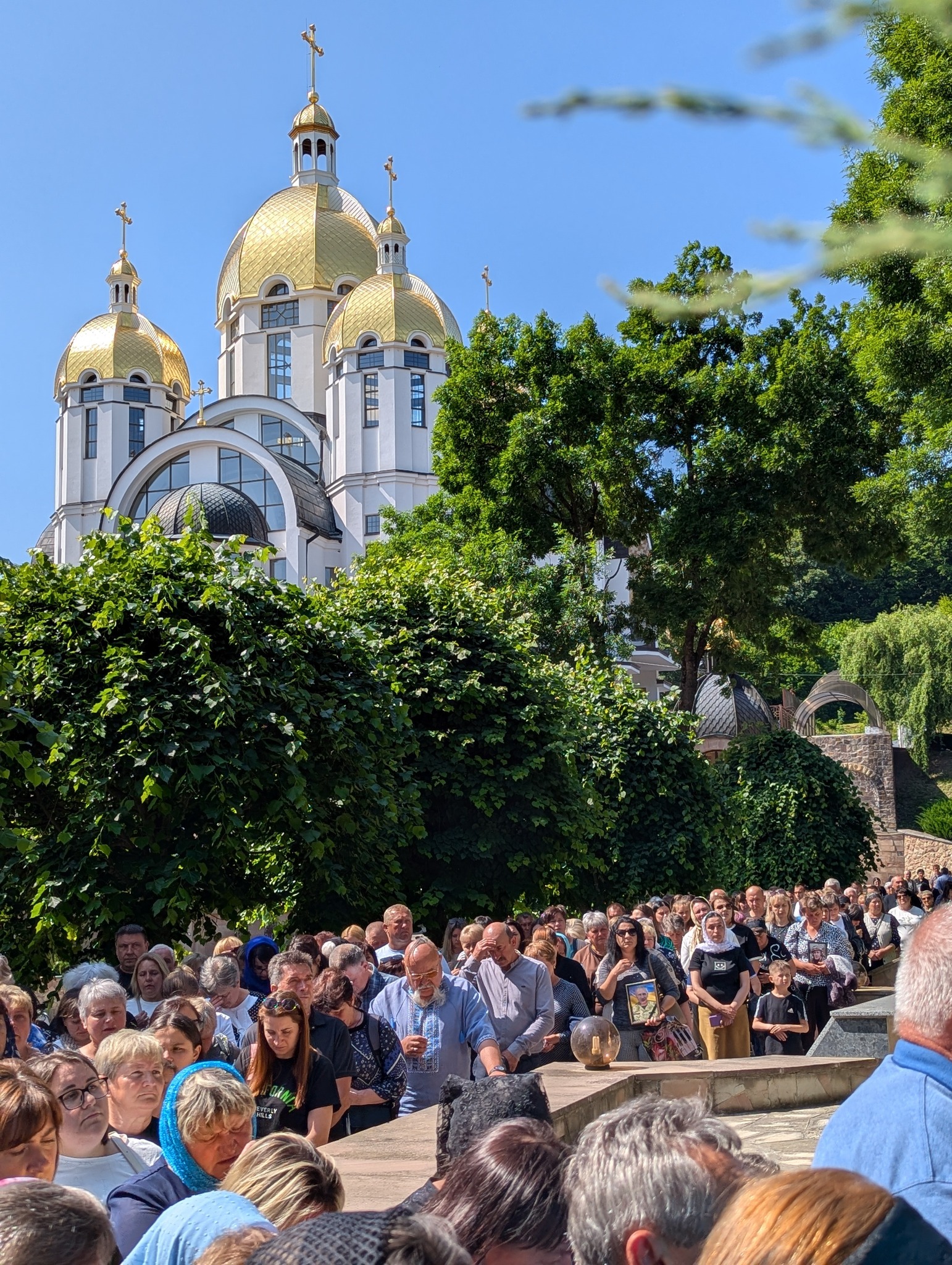 Новини Тернополя - фото з У Зарваниці відбулася проща родин загиблих і зниклих безвісти
