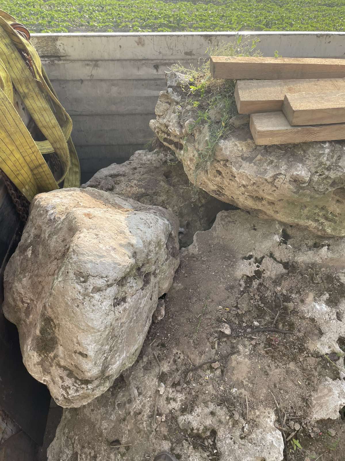 Новини Хмельницького - фото з У «Подільських Товтрах» незаконно видобували каміння