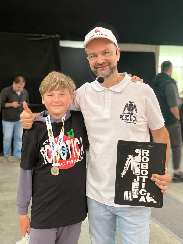 Новини Тернополя - фото з Юний тернополянин здобув І місце на Всеукраїнському фестивалі ROBOTICA