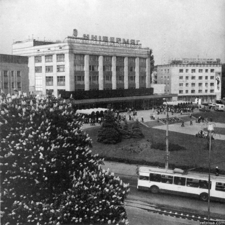 Новини Вінниці - фото з Де шопились наші батьки? Універсальні магазини, які були популярними у застійні часи