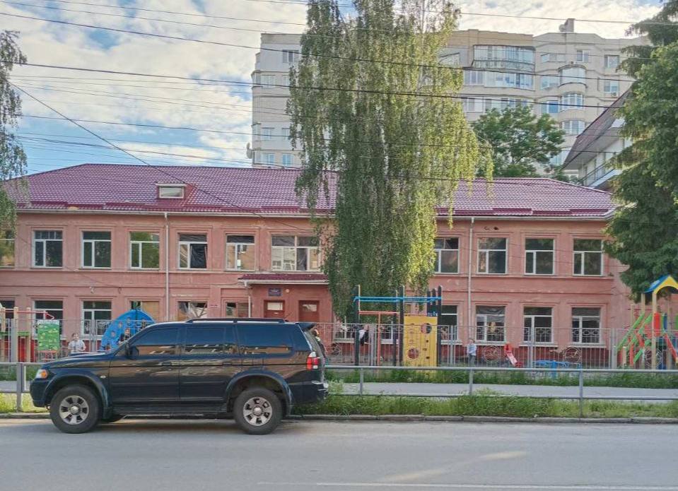 Новини Вінниці - фото з Три роки після ракетного удару, а корпус ліцею №8 досі не ремонтують: скільки ще чекати?