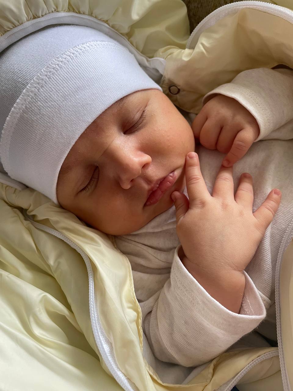 Новини Тернополя - фото з Життя ціною майже у $2 млн: родина з Кременця благає врятувати сина зі СМА