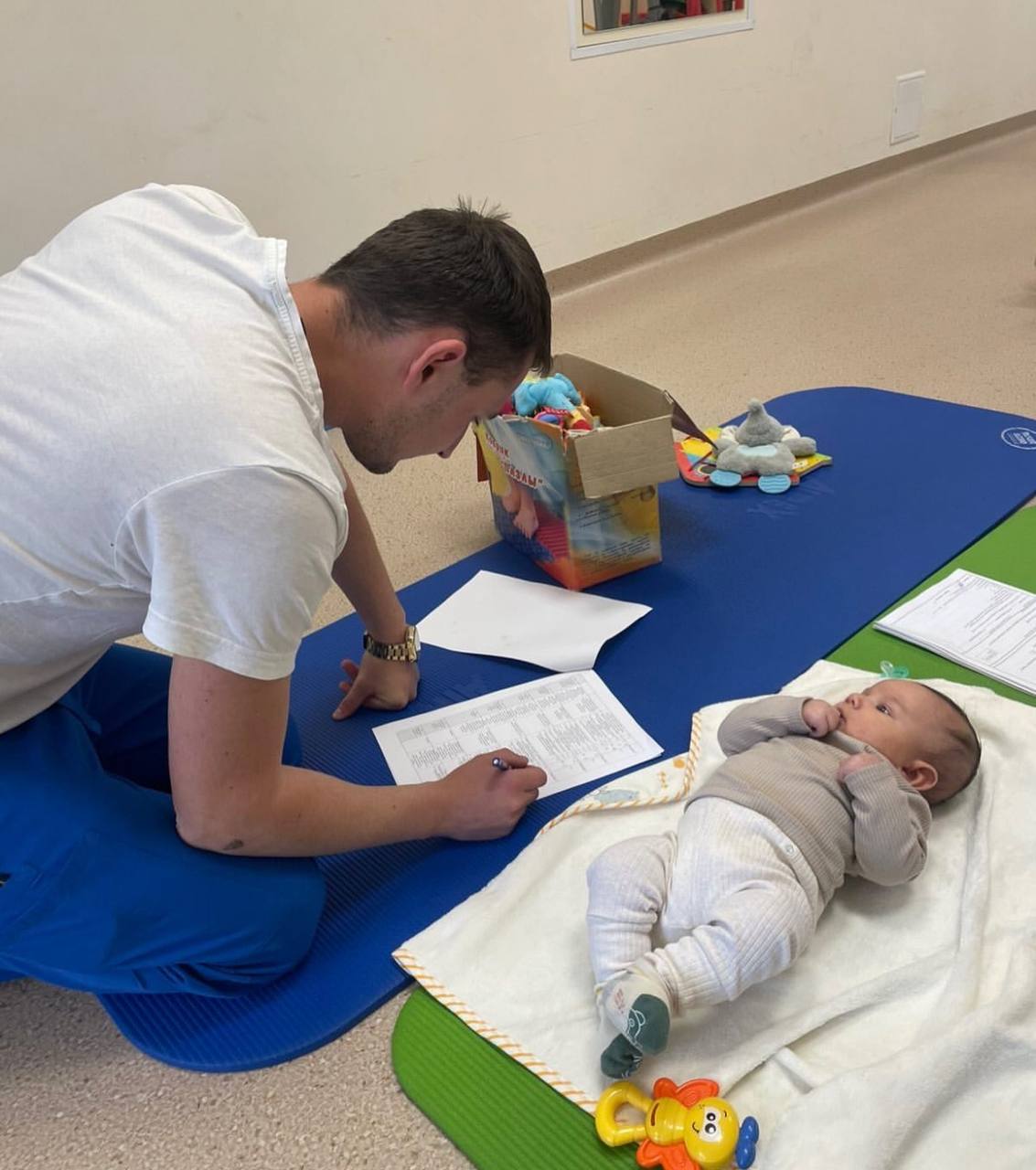 Новини Тернополя - фото з Життя ціною майже у $2 млн: родина з Кременця благає врятувати сина зі СМА