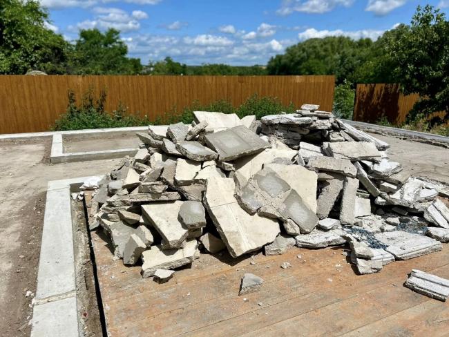 Новини Вінниці - фото з Троє дітей без даху над головою: у Крушинівці дрон знищив будинок родини