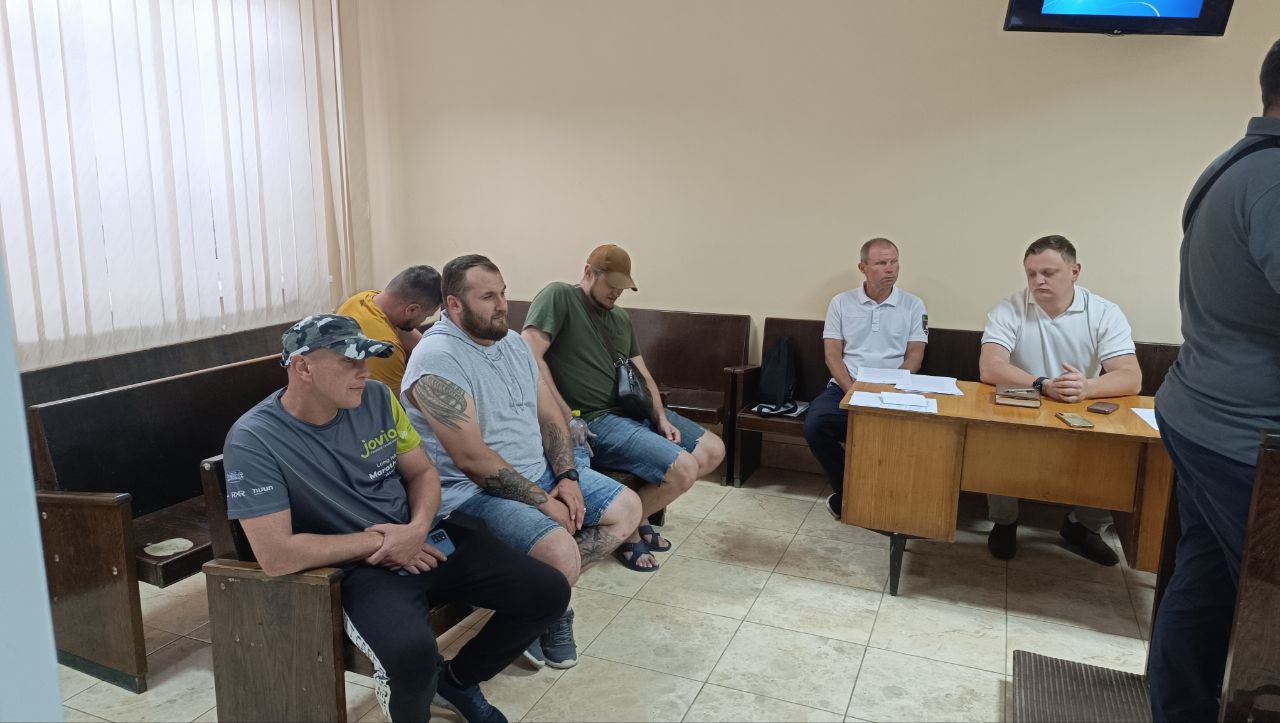 Новини Тернополя - фото з У суді допитали ветерана, якого обвинувачують у побитті муніципального інспектора