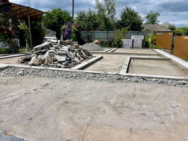 Новини Вінниці - фото з Троє дітей без даху над головою: у Крушинівці дрон знищив будинок родини