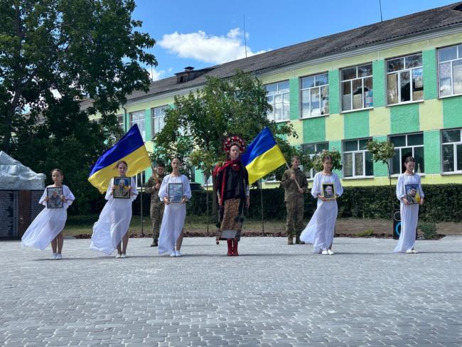 Новини Вінниці - фото з У Серебринцях відкрили Алею Слави на честь земляків-героїв