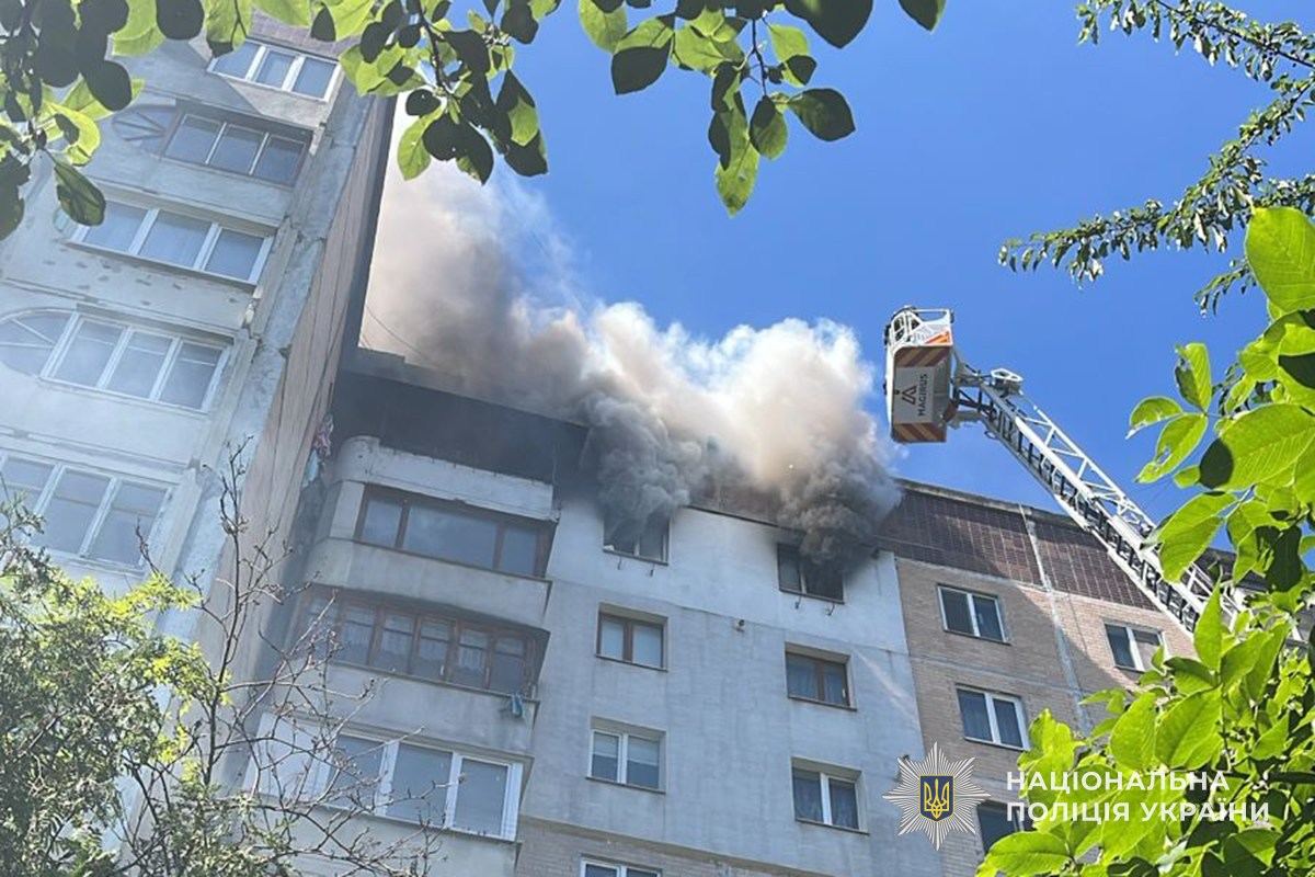 «Все знищено, але Бог зберіг моїх дітей». На Вишневецького згоріла квартира військового