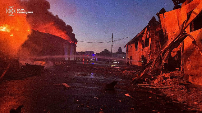 Новини Вінниці - фото з У полум’ї й диму: Україну атакували 157 дронів, є постраждалі і руйнування