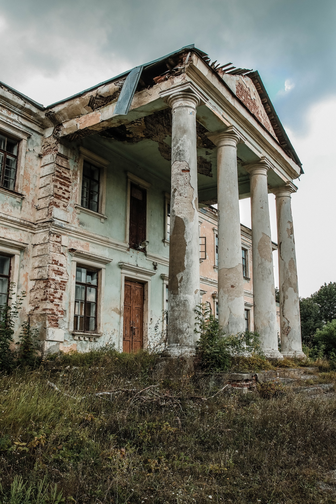 Новини Вінниці - фото з Занедбана пам’ятка у Гущинцях: історія палацу княгині Абамелек на Вінниччині