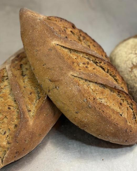 Новини Вінниці - фото з «Мелемо на кам’яних жорнах і печемо на заквасках»: у Липовці відроджують культуру українського хліба