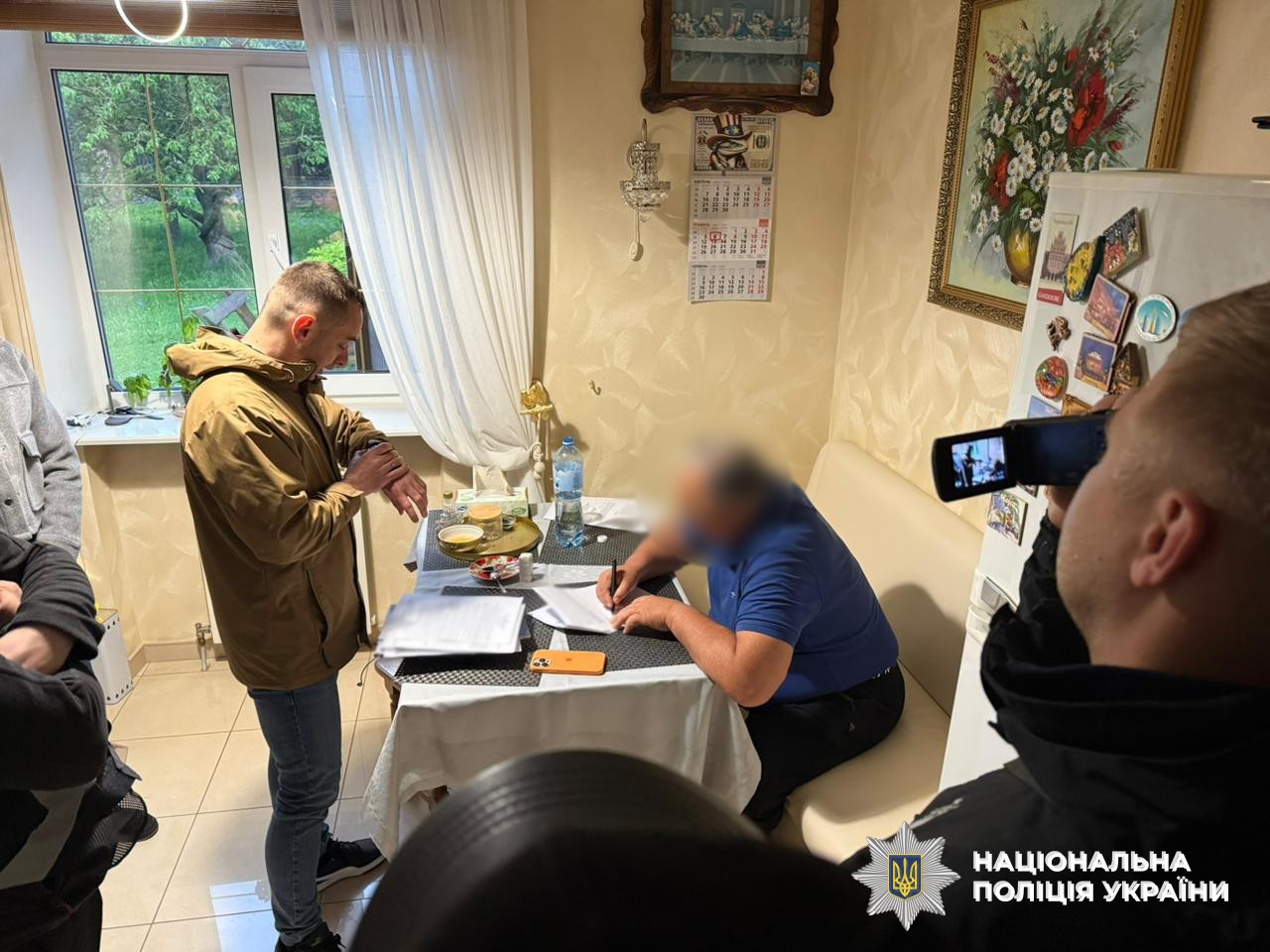 Афера на два мільйони доларів: адвокати з Тернопільщини обіцяли землю для військових і «зникли» з грошима