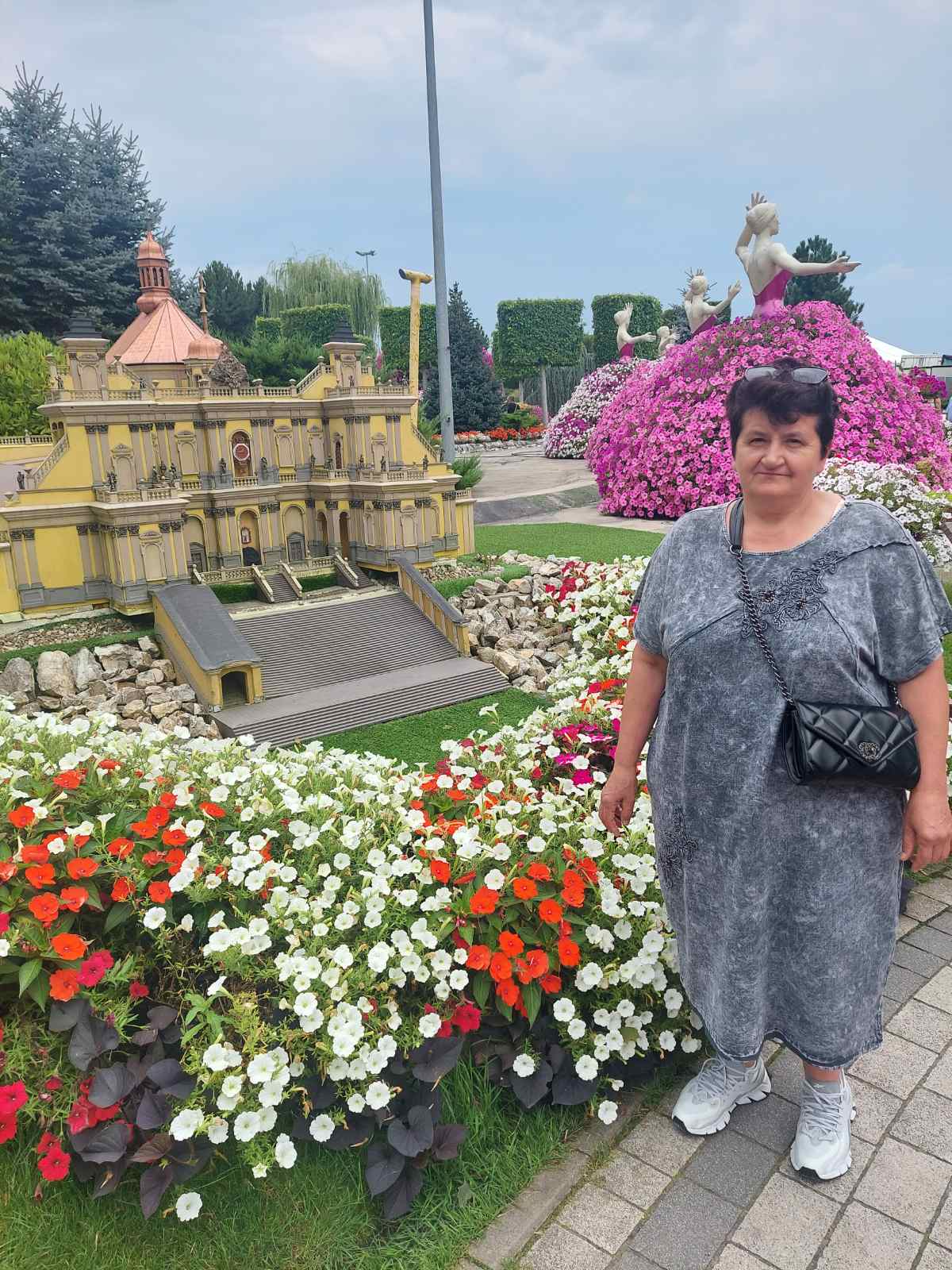Новини Тернополя - фото з Шукають свідків ДТП біля поліклініки, в якій під колесами вантажівки загинула жінка