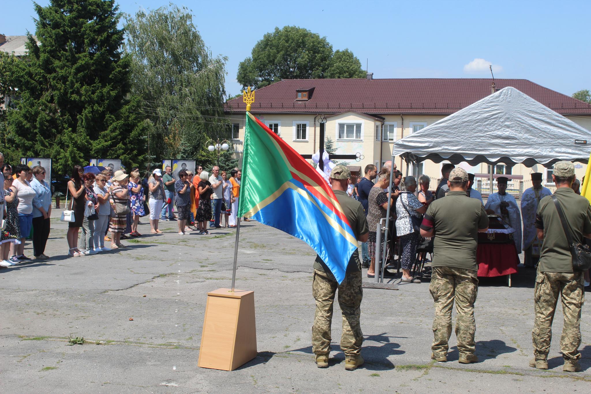 Новини Козятина - фото з «Кум потім договорим, на позиції пруть орки»